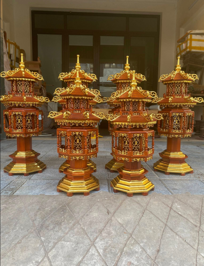 Đèn thờ đục tứ quý gỗ hương cao 43cm